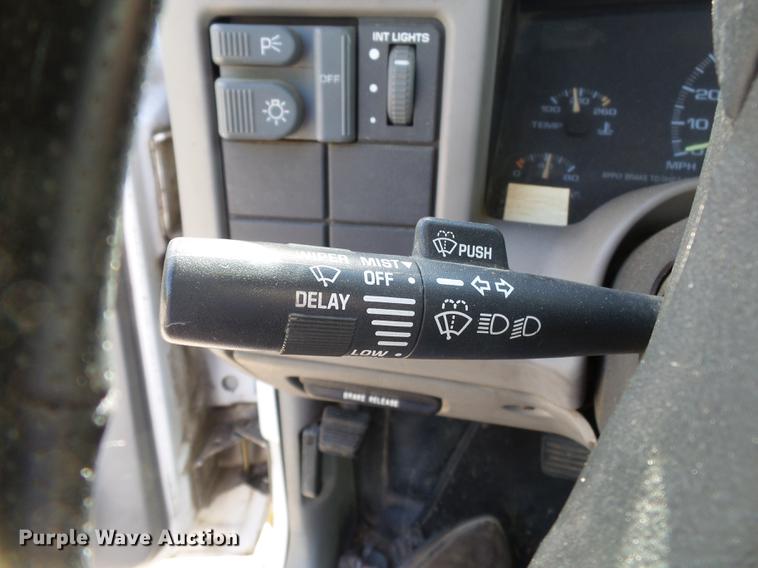 image for item DB7032 1997 Chevrolet S10 pickup truck