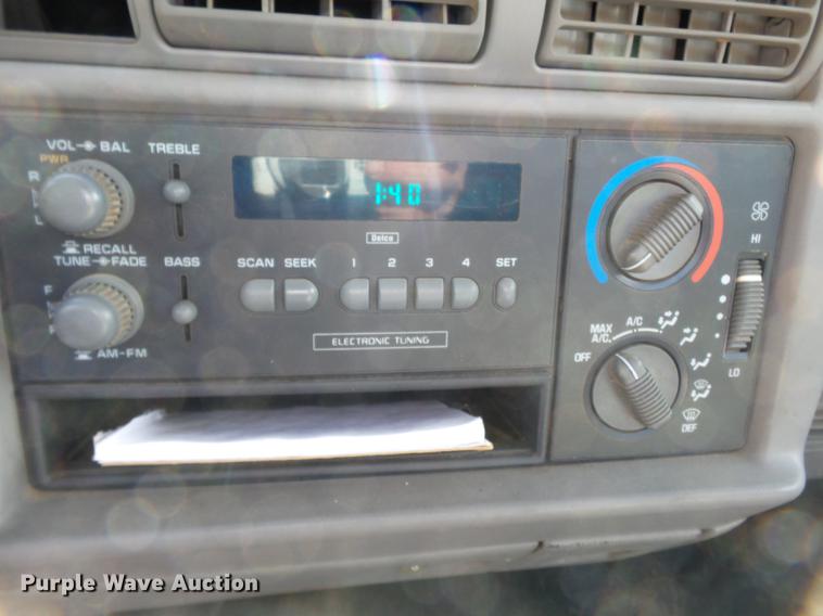 image for item DB7032 1997 Chevrolet S10 pickup truck