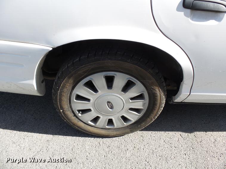 image for item DB7033 2010 Ford Crown Victoria Police Interceptor