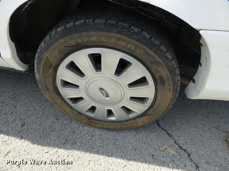 image for item DB7033 2010 Ford Crown Victoria Police Interceptor