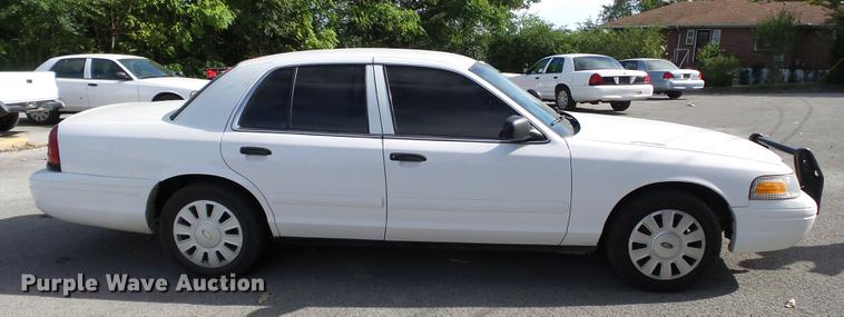 image for item DB7034 2009 Ford Crown Victoria Police Interceptor