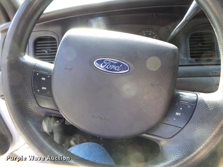 image for item DB7034 2009 Ford Crown Victoria Police Interceptor