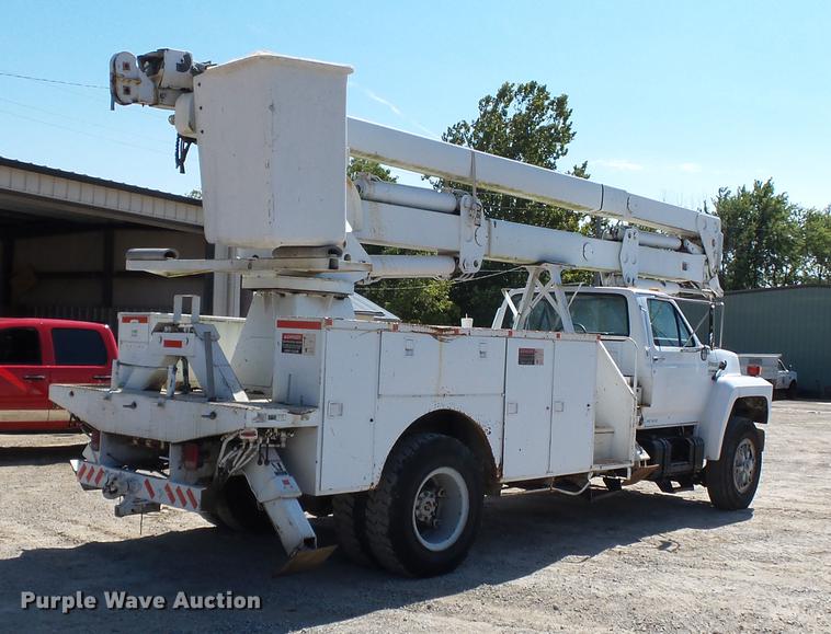 image for item DB7038 1990 Ford F800 bucket truck