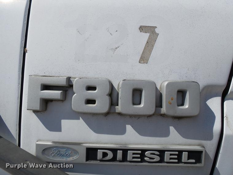 image for item DB7038 1990 Ford F800 bucket truck