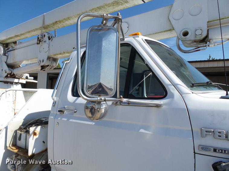 image for item DB7038 1990 Ford F800 bucket truck