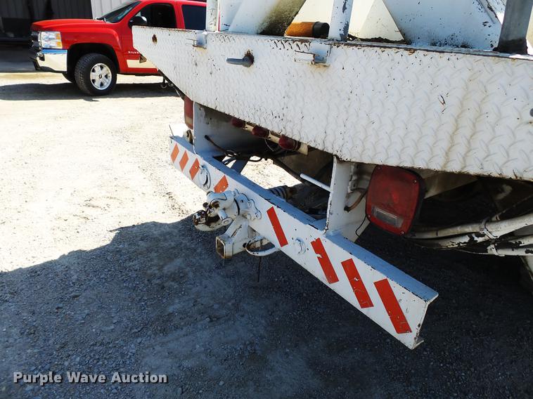 image for item DB7038 1990 Ford F800 bucket truck
