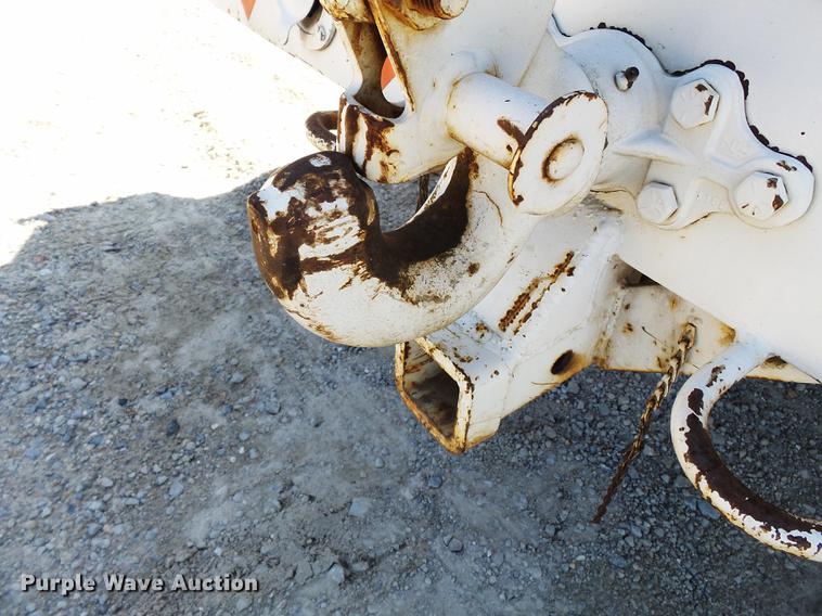 image for item DB7038 1990 Ford F800 bucket truck