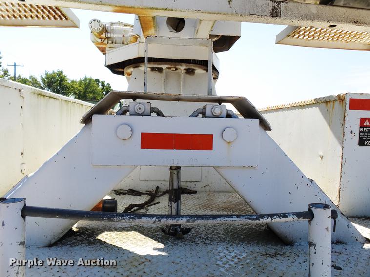 image for item DB7038 1990 Ford F800 bucket truck