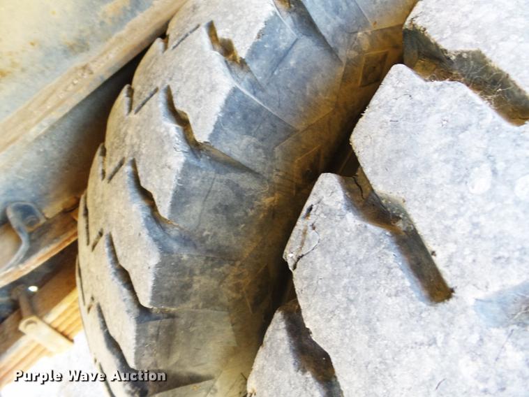 image for item DB7038 1990 Ford F800 bucket truck