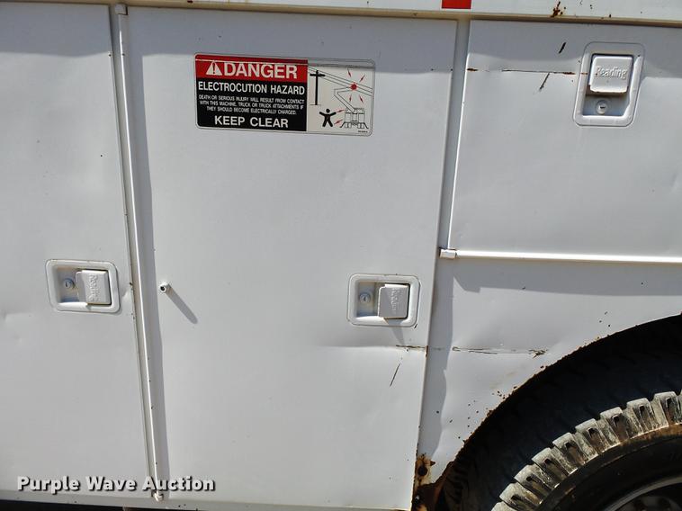 image for item DB7038 1990 Ford F800 bucket truck