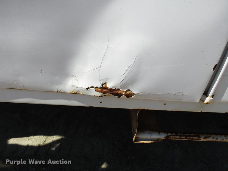 image for item DB7038 1990 Ford F800 bucket truck