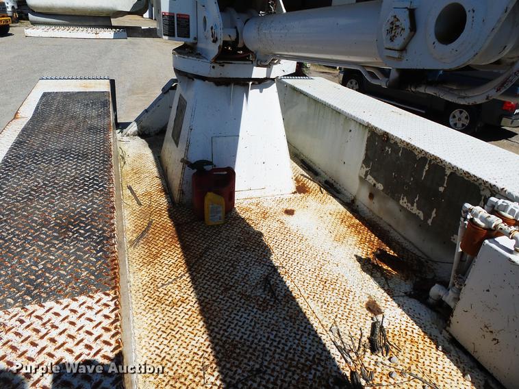 image for item DB7038 1990 Ford F800 bucket truck