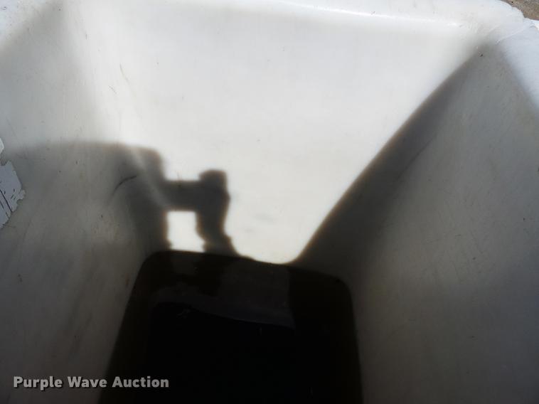 image for item DB7038 1990 Ford F800 bucket truck