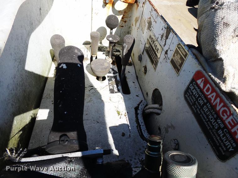 image for item DB7038 1990 Ford F800 bucket truck