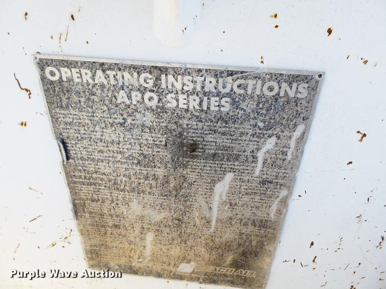 image for item DB7038 1990 Ford F800 bucket truck