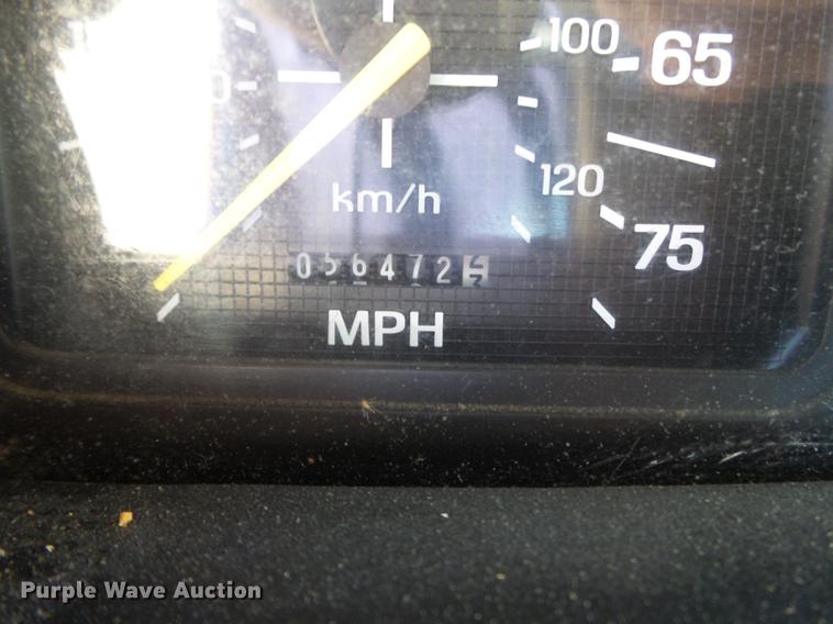 image for item DB7038 1990 Ford F800 bucket truck