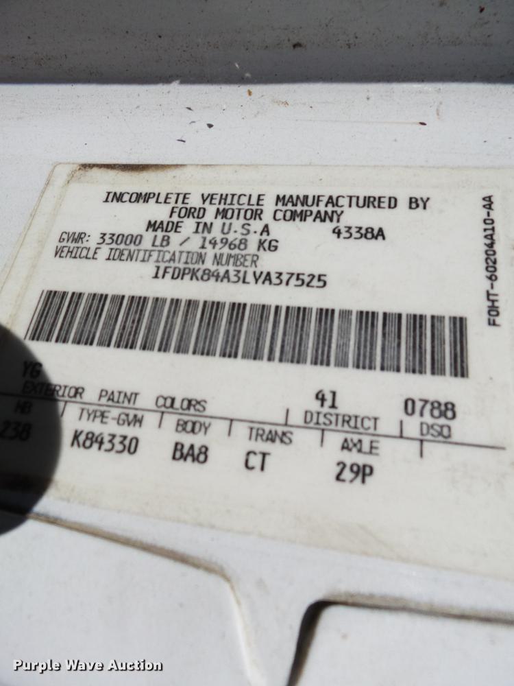 image for item DB7038 1990 Ford F800 bucket truck