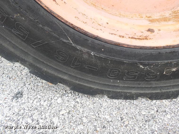 image for item DB7039 1985 NMC 100-GF-10 tug