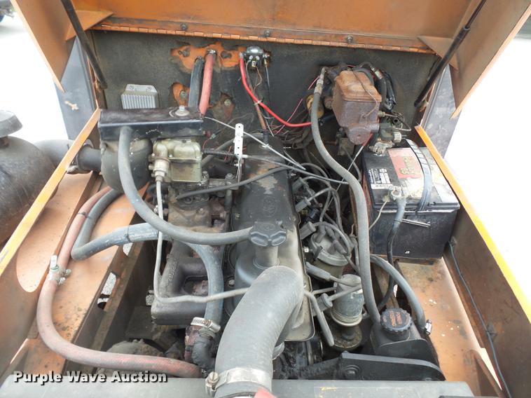 image for item DB7039 1985 NMC 100-GF-10 tug