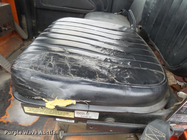 image for item DB7039 1985 NMC 100-GF-10 tug