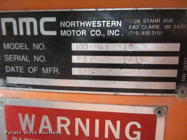 image for item DB7039 1985 NMC 100-GF-10 tug