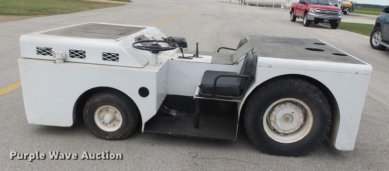 image for item DB7040 United Tractor TA-75 tug