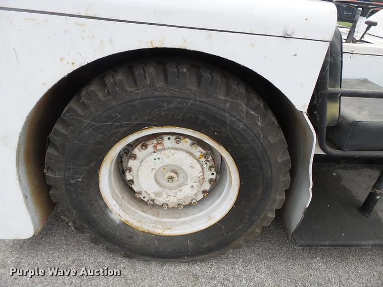 image for item DB7040 United Tractor TA-75 tug