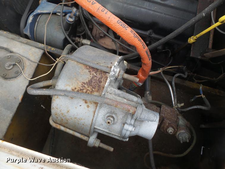 image for item DB7040 United Tractor TA-75 tug