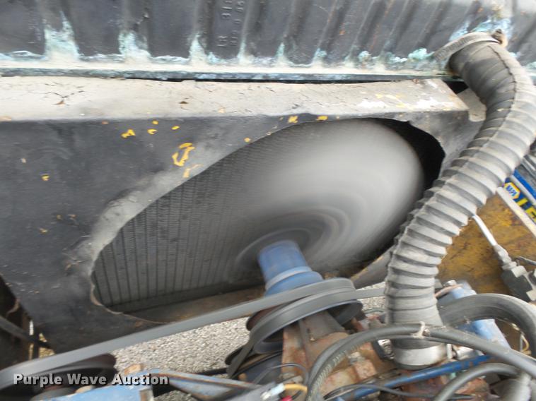 image for item DB7040 United Tractor TA-75 tug