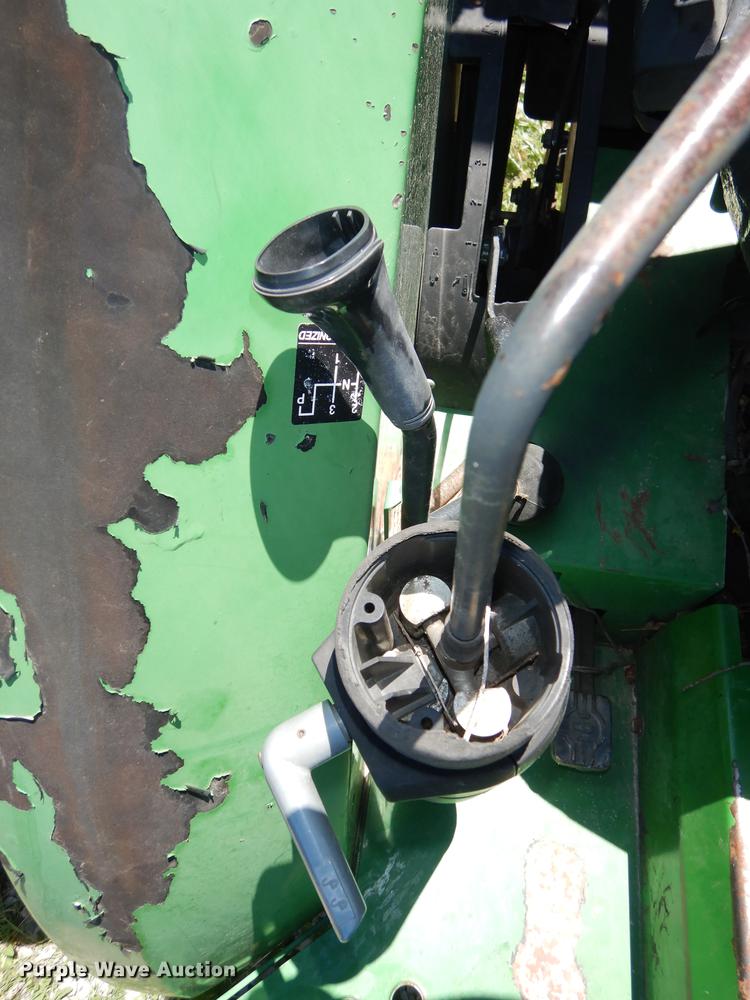 image for item DB8472 1999 John Deere 5310 tractor