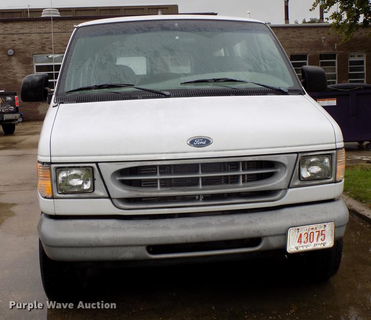 image for item DB8541 1998 Ford Club Wagon XL Super van