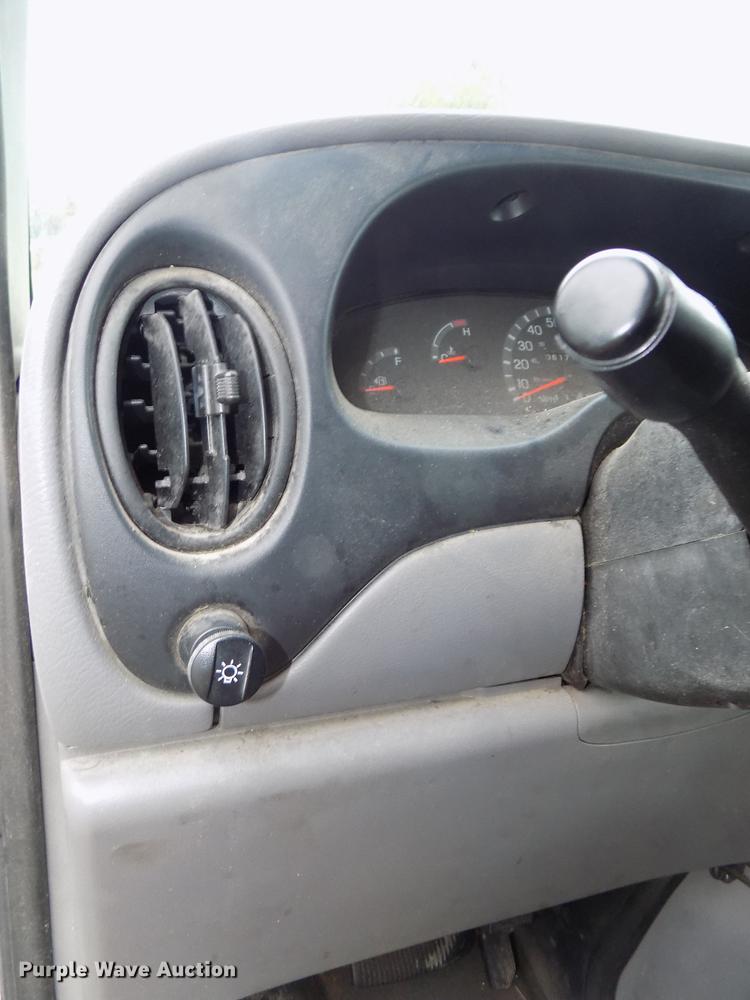 image for item DB8541 1998 Ford Club Wagon XL Super van