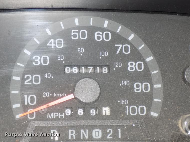 image for item DB8541 1998 Ford Club Wagon XL Super van