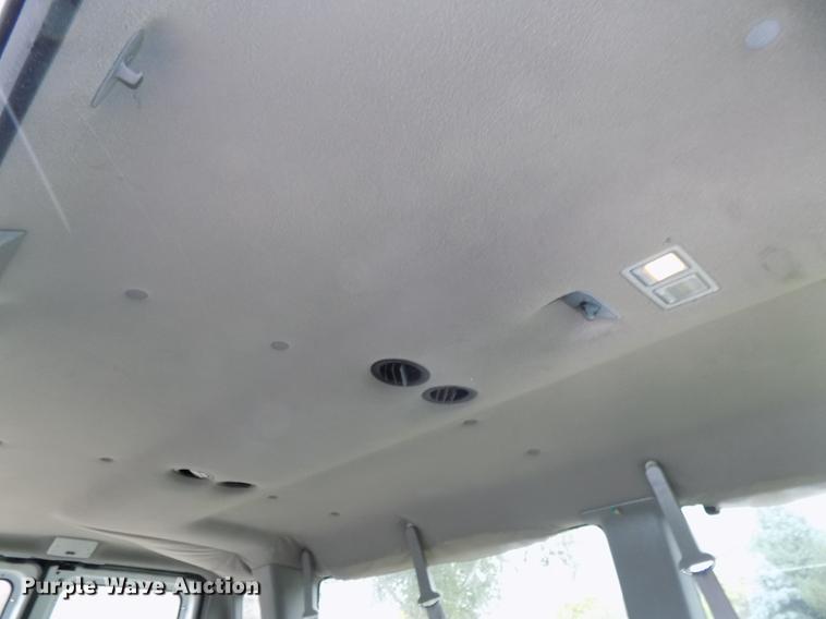 image for item DB8541 1998 Ford Club Wagon XL Super van