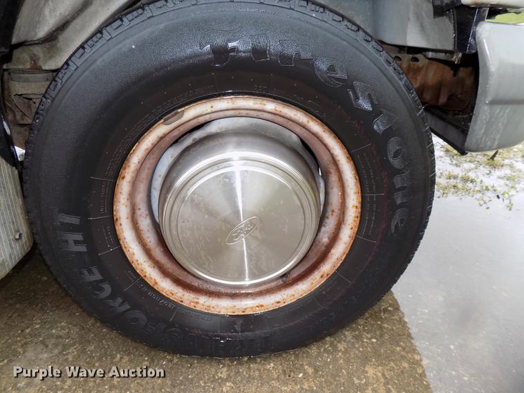 image for item DB8541 1998 Ford Club Wagon XL Super van