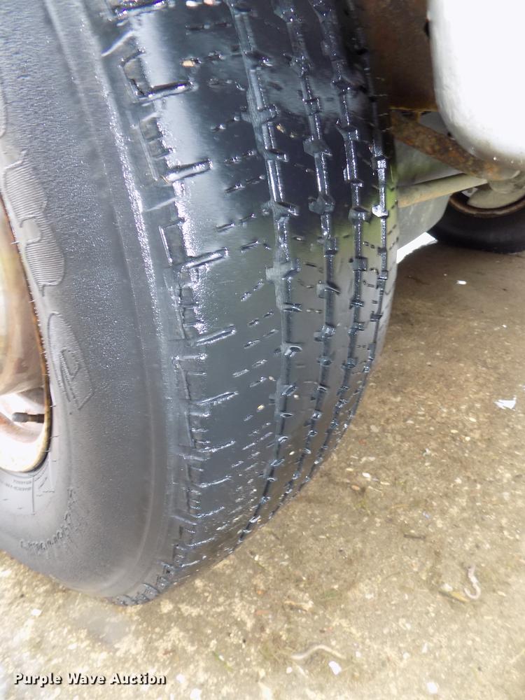 image for item DB8541 1998 Ford Club Wagon XL Super van