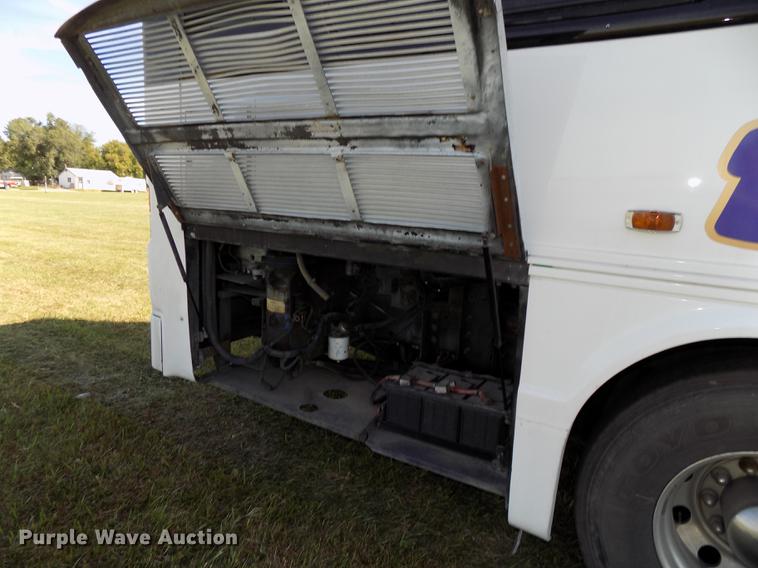 image for item DB8559 2001 Blue Bird LTC40 coach bus