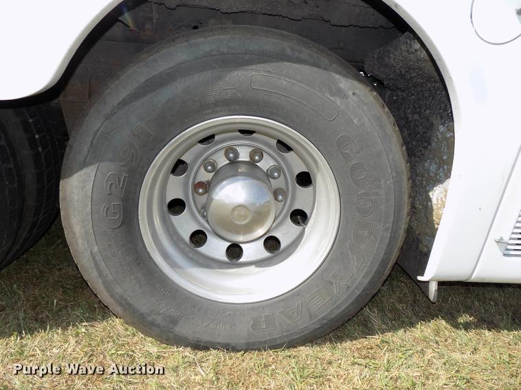 image for item DB8559 2001 Blue Bird LTC40 coach bus