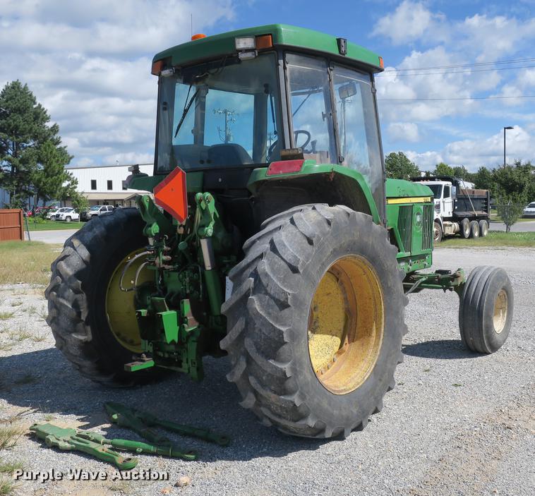 image for item DB8980 John Deere 7210 tractor