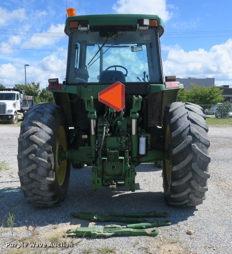 image for item DB8980 John Deere 7210 tractor