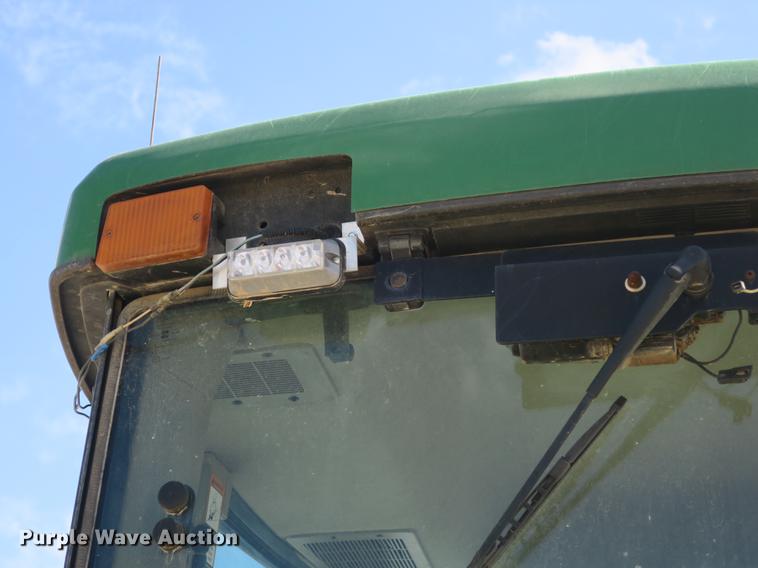 image for item DB8980 John Deere 7210 tractor