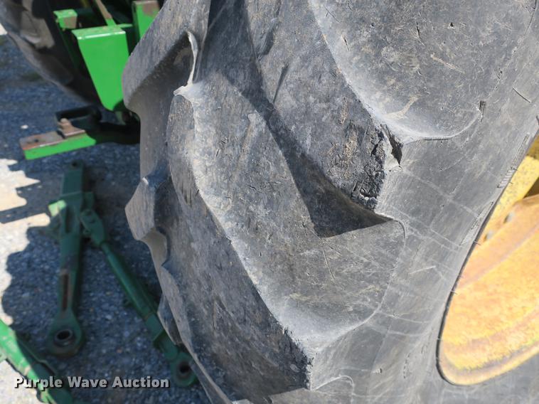 image for item DB8980 John Deere 7210 tractor
