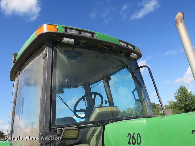 image for item DB8980 John Deere 7210 tractor