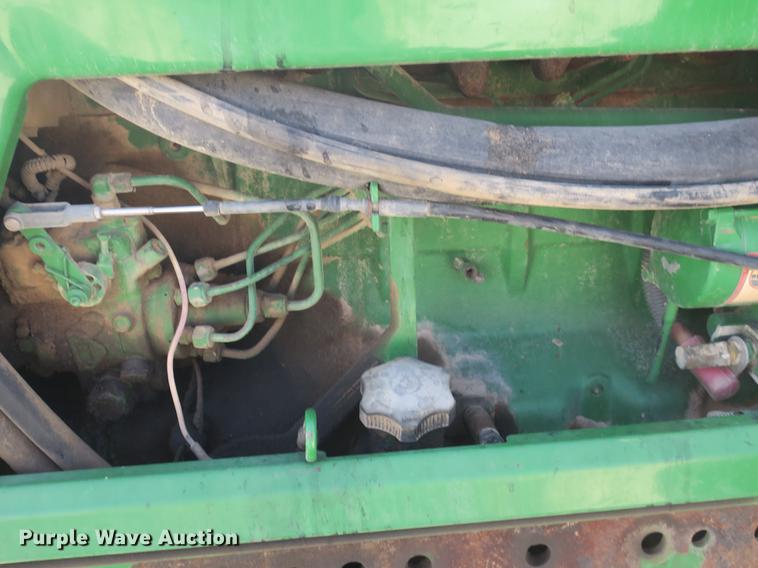 image for item DB8980 John Deere 7210 tractor