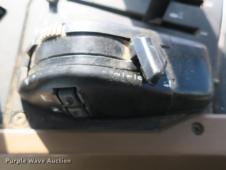 image for item DB8980 John Deere 7210 tractor