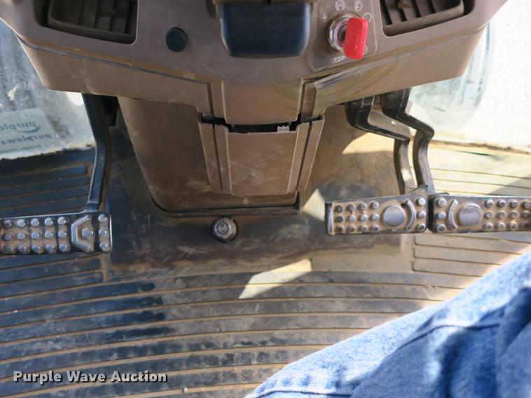 image for item DB8980 John Deere 7210 tractor