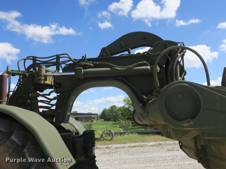 image for item DB8981 1985 Caterpillar 621B MIL conventional scraper