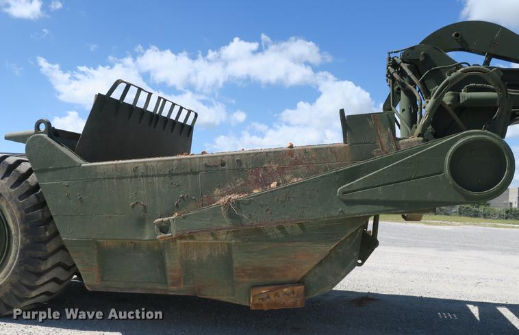 image for item DB8981 1985 Caterpillar 621B MIL conventional scraper