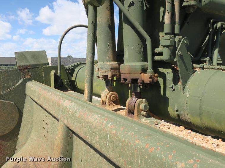 image for item DB8981 1985 Caterpillar 621B MIL conventional scraper