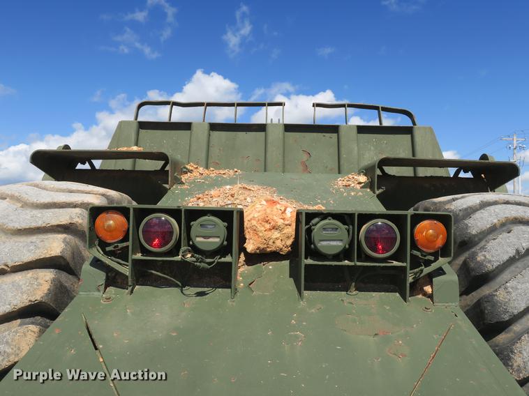 image for item DB8981 1985 Caterpillar 621B MIL conventional scraper